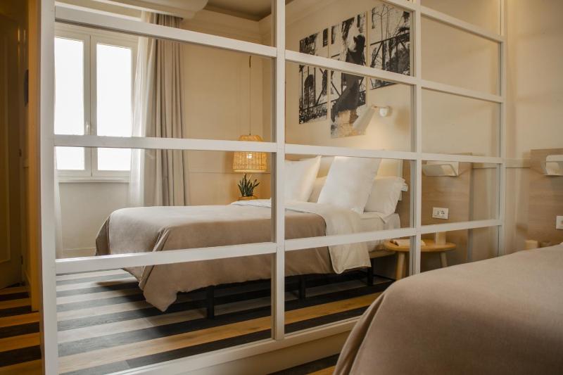 Superior Double Room image 2