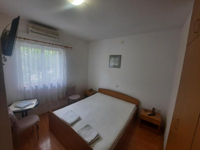 Apartments with parking space Makarska - 12211 - image 23