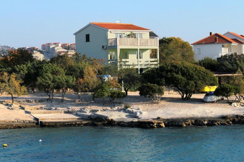 Apartments by the sea Rogoznica - 4805 - image 1