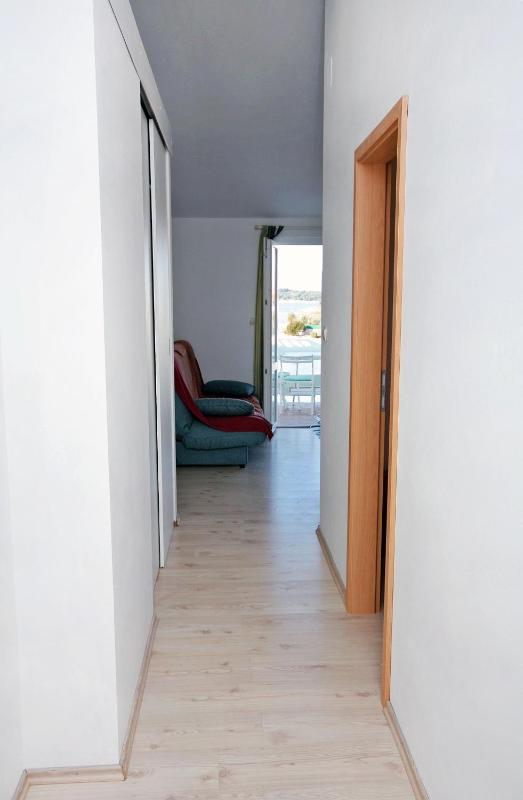 Apartments by the sea Rogoznica - 4805 - image 4