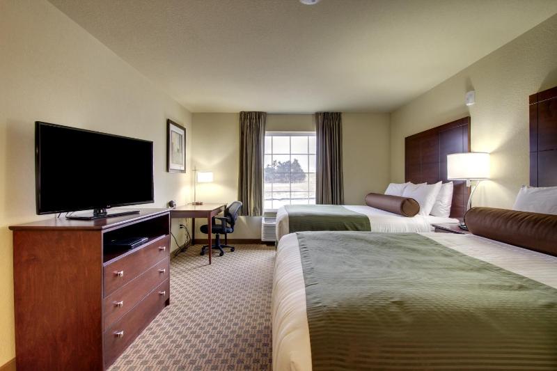 Deluxe Queen Room image 3