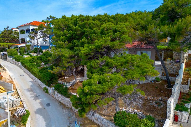 Mediterranean Summer House - image 11