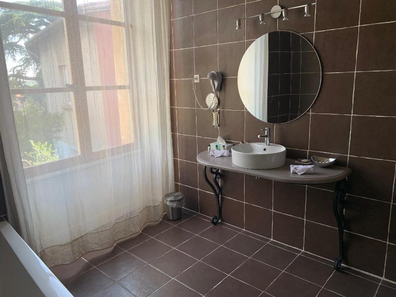 Suite image 2
