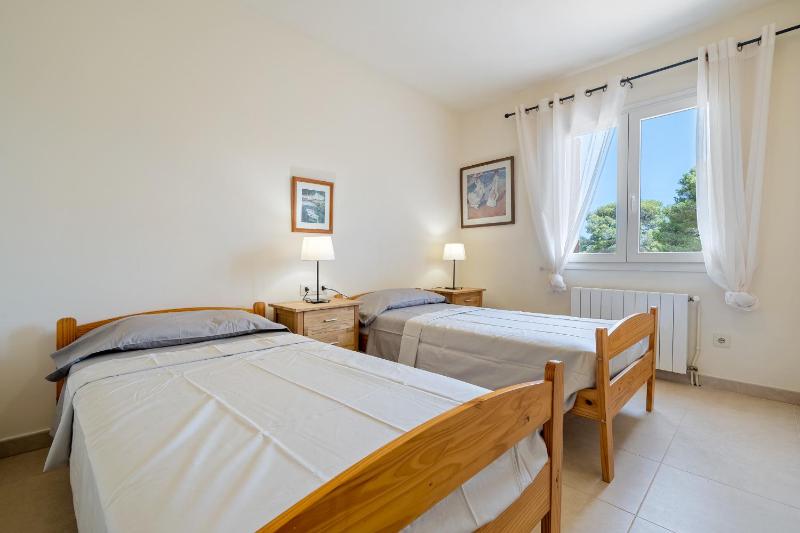 Hauzify I Casa Tamariu - image 8