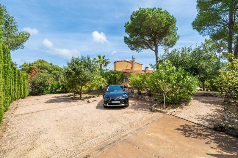 Hauzify I Casa Tamariu - image 2