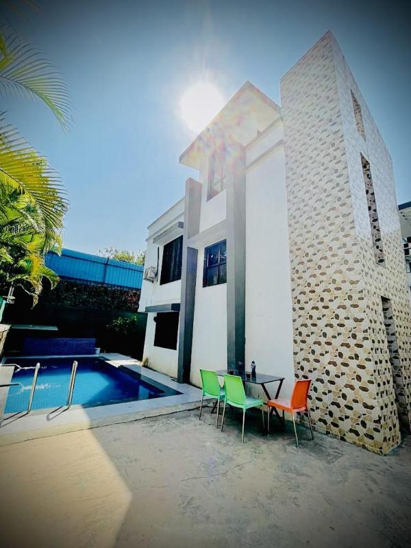 OM VILLA - image 11
