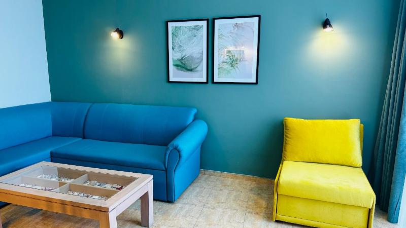 One-Bedroom Apartment image 3