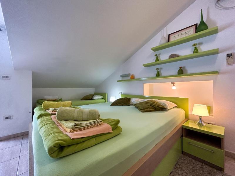 Studio with Balcony and Sea View (3 Adults) image 2