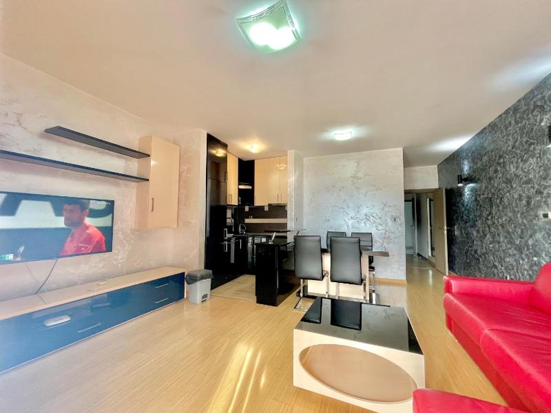 Apartment image 3