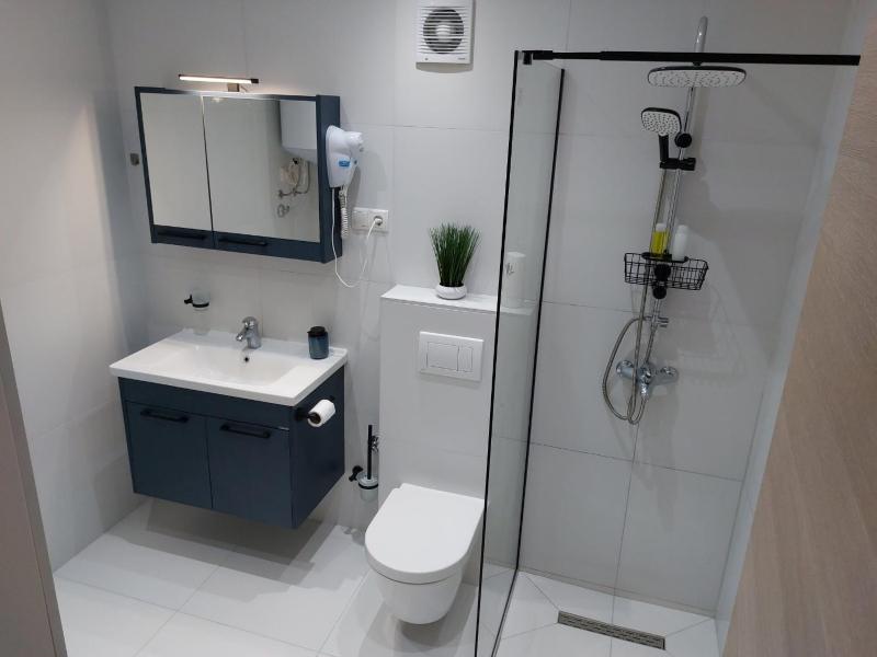 Studio Apartment image 3