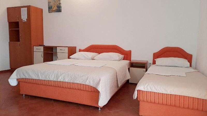 Studio (6 Adults) with Sea View image 4
