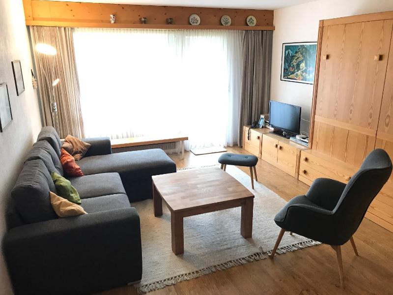Apartment with Mountain View image 2