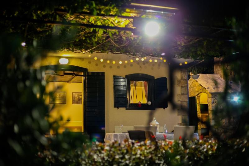 Holiday Home Oaza With Jacuzzi & Free Beach Parking - image 15