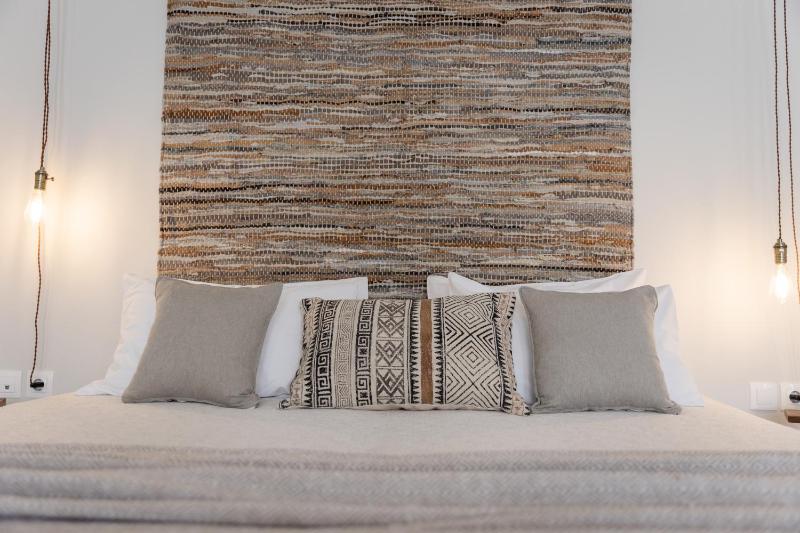 Superior One Bedroom Suite image 2