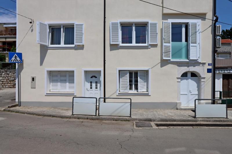 Apartments by the sea Selce Crikvenica - 18195 - image 16