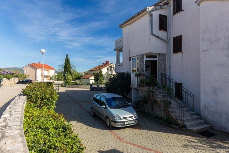 Apartments with parking space Krk - 9718 - image 16