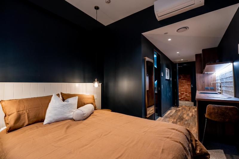 The Cobbler Hotel - image 34