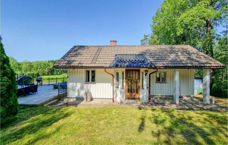 Nice Home In Gråbo With Jacuzzi Images