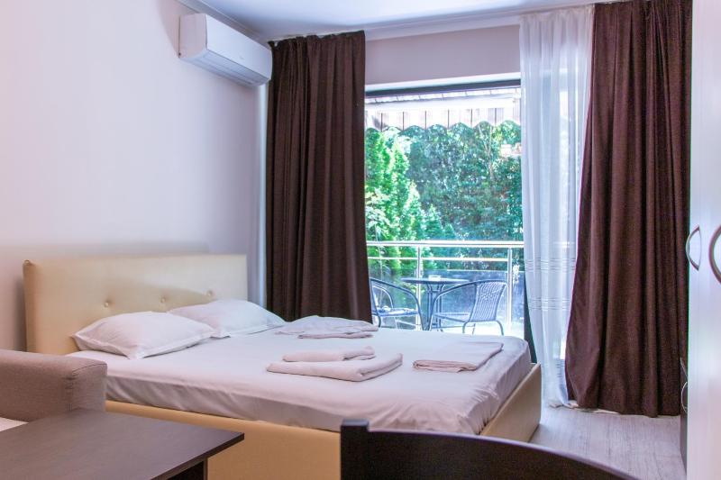Studio with Balcony (2 Adults) image 2