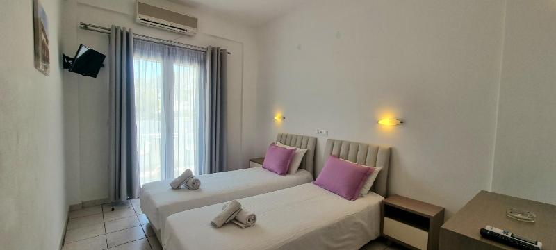 Standard Room Mountain View (Double or Twin) image 4