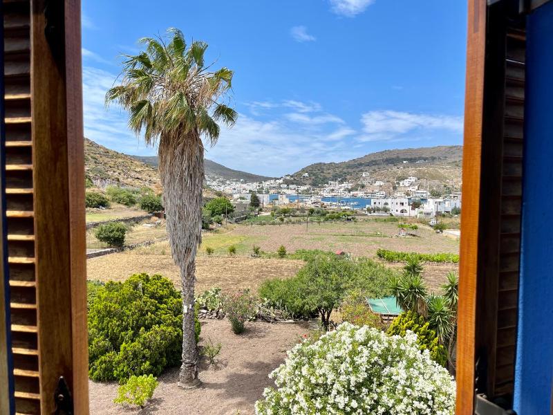 Studio with Sea View image 2