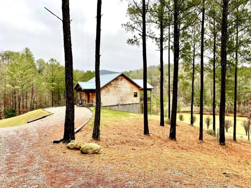 Two-Bedroom House image 2
