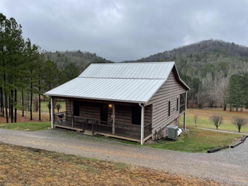 Two-Bedroom House image 1