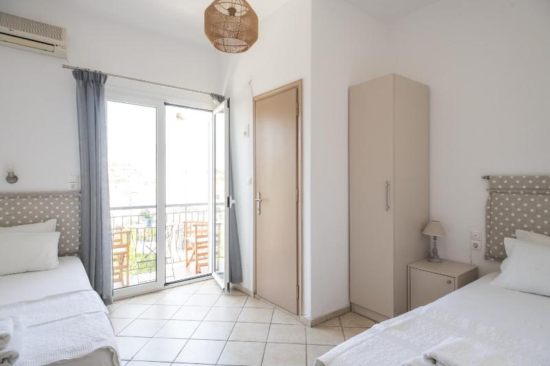 Annis House - image 38