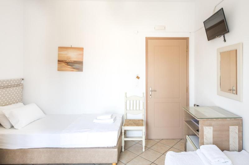 Annis House - image 32