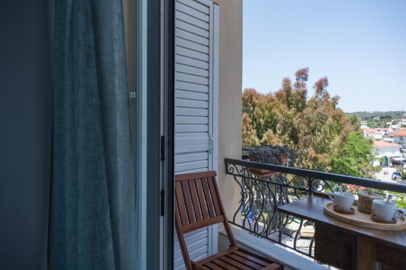 Annis House - image 4