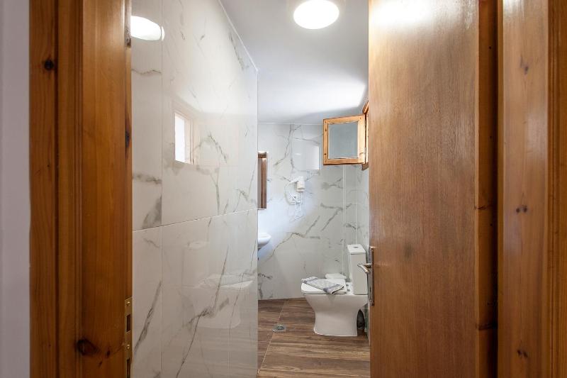 Superior Suite with Balcony image 2