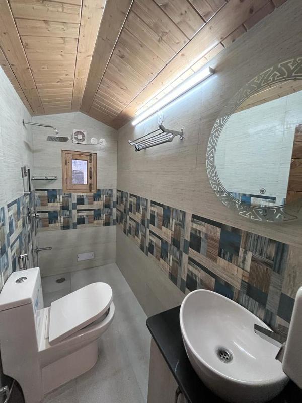 Modest - home away from home - image 5