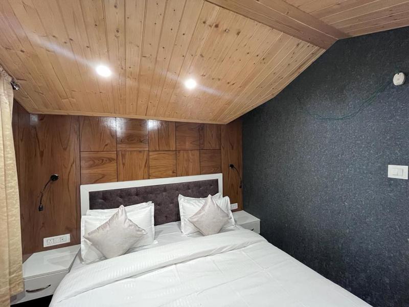 Modest - home away from home - image 13