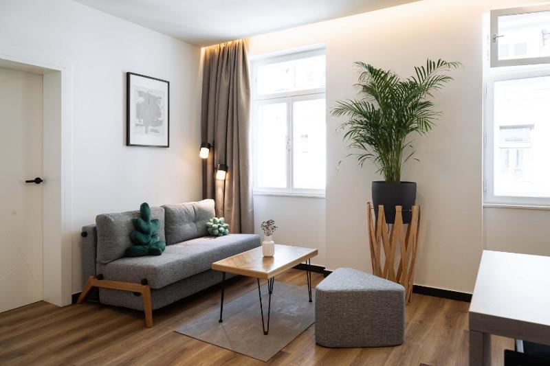 Urban Jungle Apartments - image 1