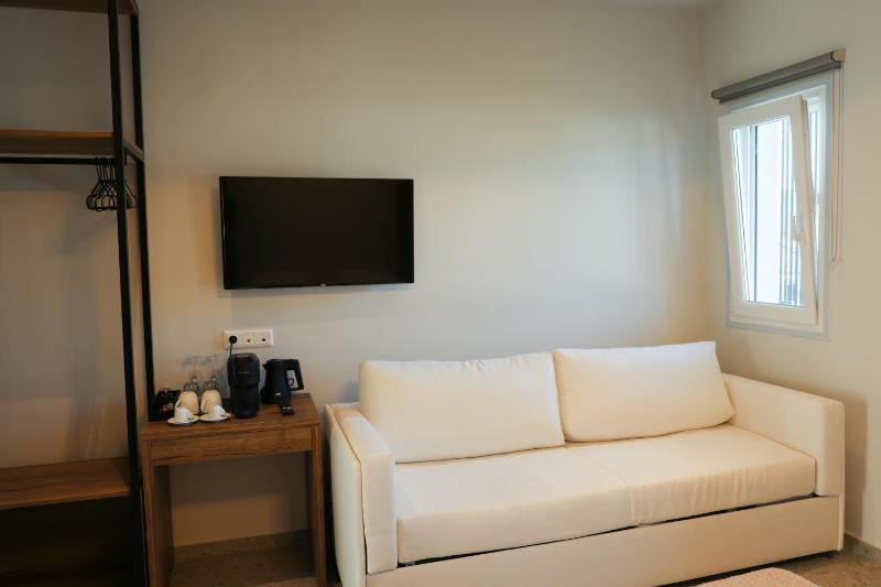 Uphill Unique Boutique Suites - image 12