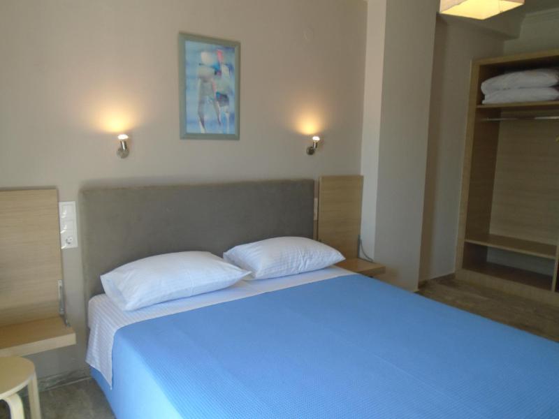 Double Room with Sea View image 3