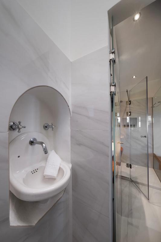 Deluxe Room with Panoramic Sea View - Lysithea image 3