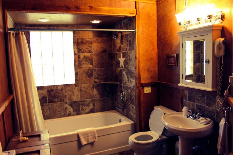 One-Bedroom Villa image 4
