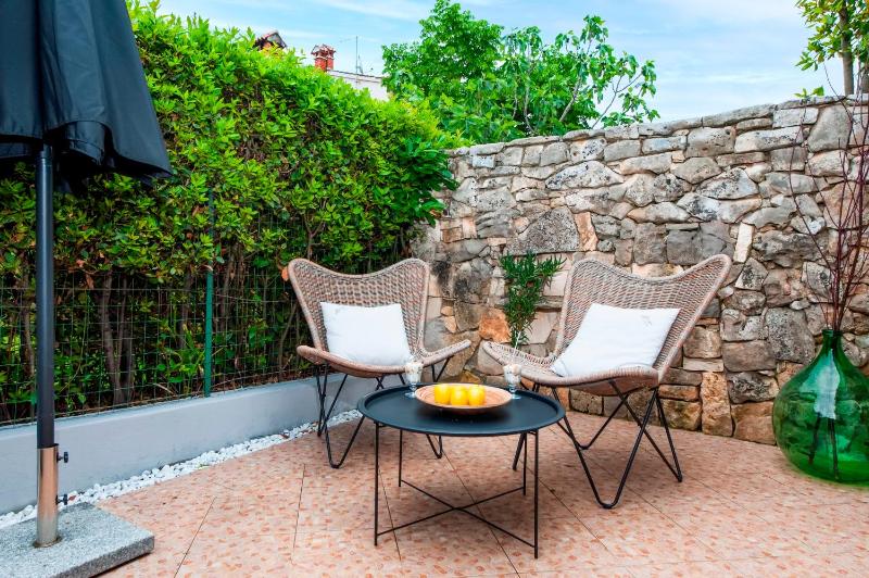 Premium Double Room with Terrace image 2