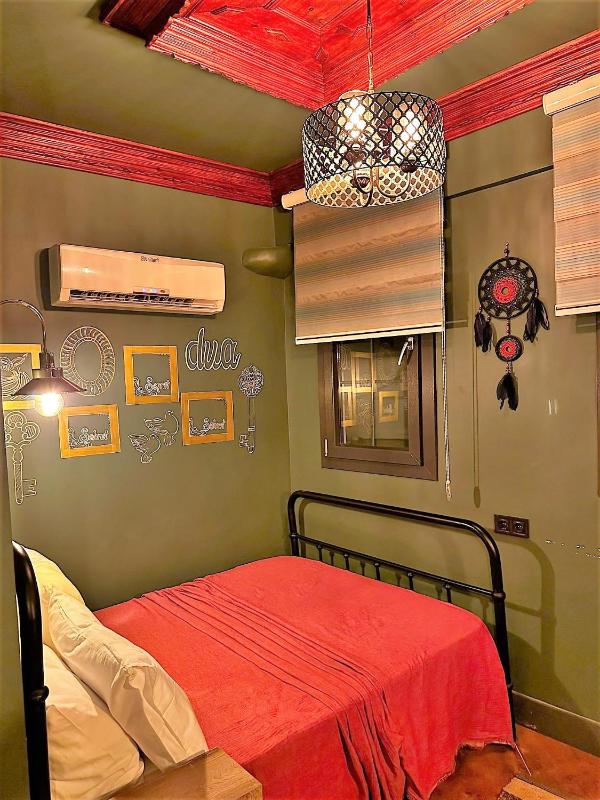 Budget Double Room image 3