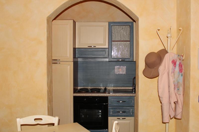 Studio Apartment image 2