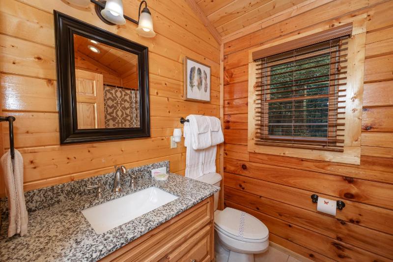 Deerfield Lodge - image 9
