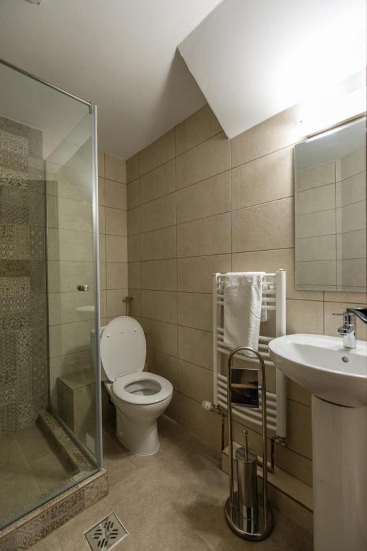 Queen Room with Balcony image 1