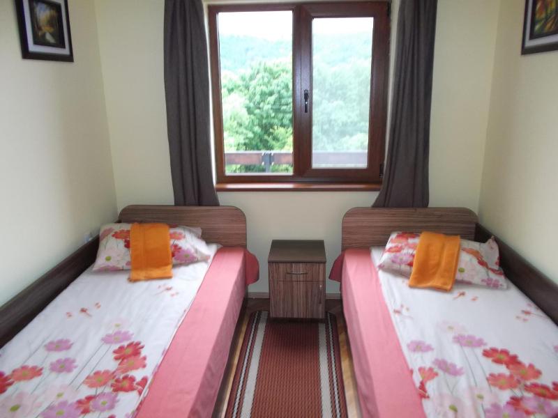 Standard Double or Twin Room image 4