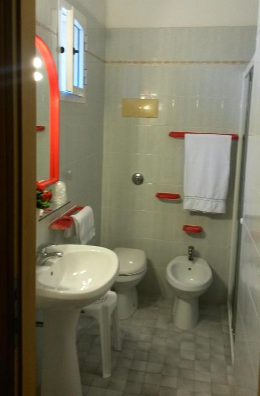 QuadrupleRoom image 4