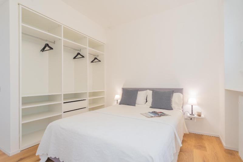 A Step from the Lake Apartment by Rent All Como - image 37
