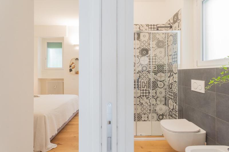 A Step from the Lake Apartment by Rent All Como - image 5