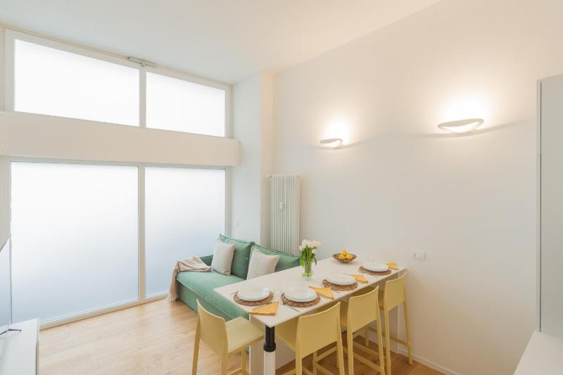 A Step from the Lake Apartment by Rent All Como - image 22