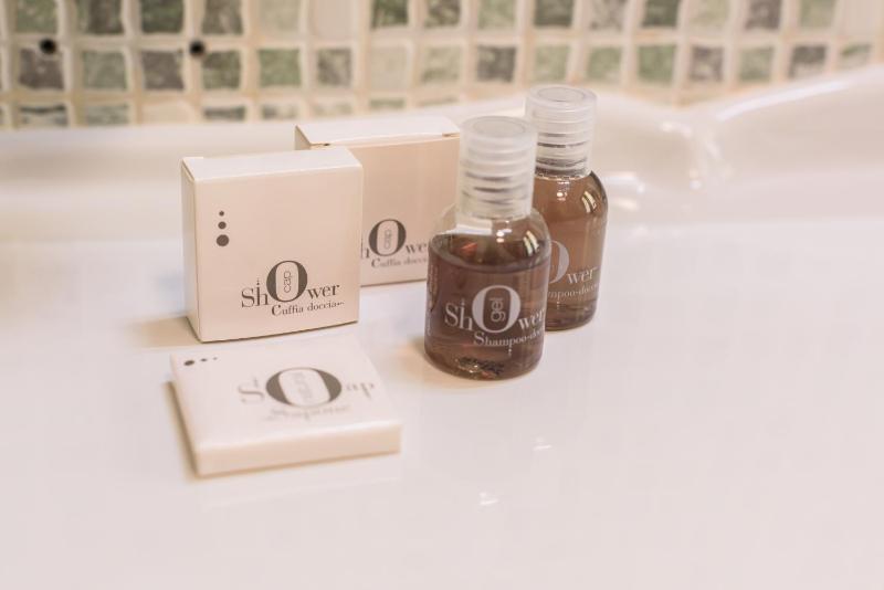 Standard Double or Twin Room image 4