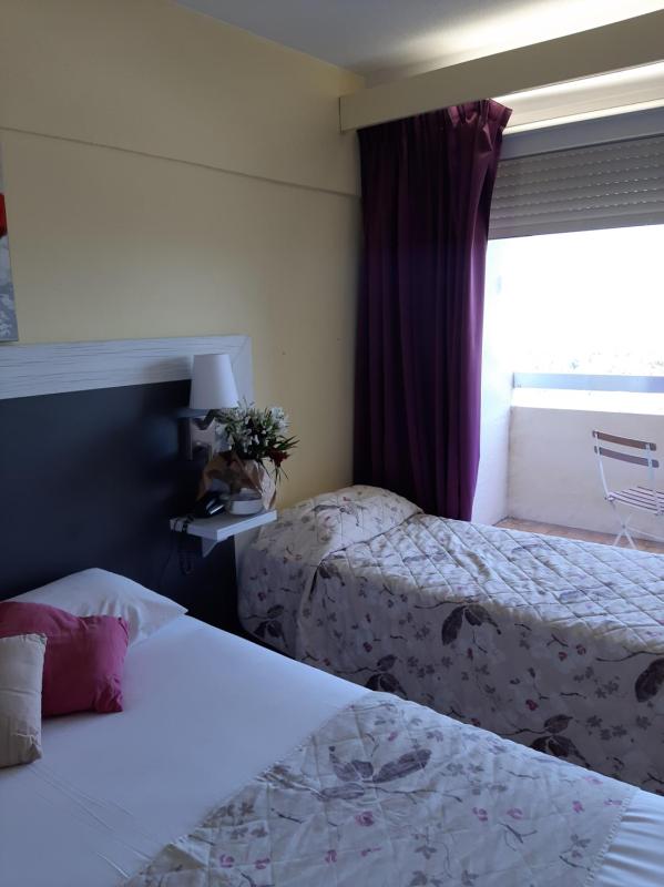 Quadruple Room image 4